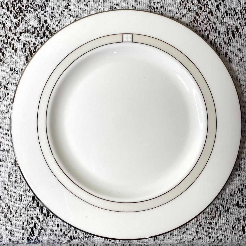 Lenox Noel Alabaster - Bread/Butter Plate by Kate Spade, Pale Beige Band
